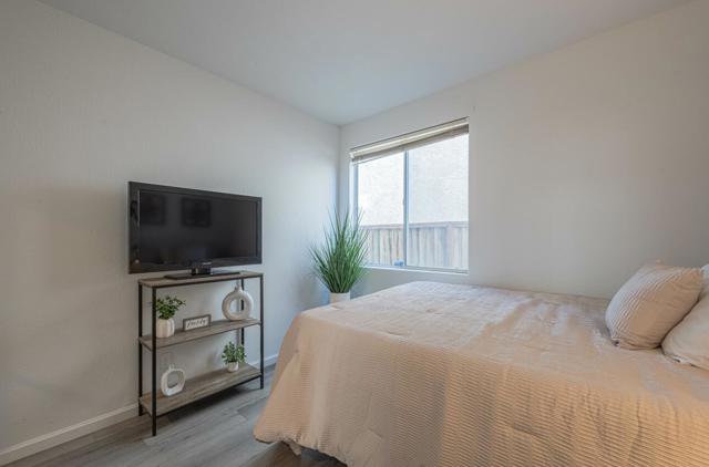 327 Rhine Court, Salinas CA: https://media.crmls.org/mediaz/12346bd7-043d-49d2-b4d5-2963fe242b81.jpg