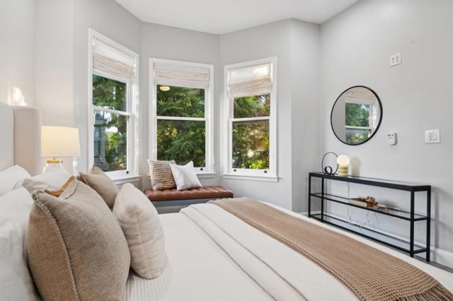 3000 26th Street, San Francisco CA: https://media.crmls.org/mediaz/1234da9d-9876-4cb7-a3e8-ecef3ac7b566.jpg