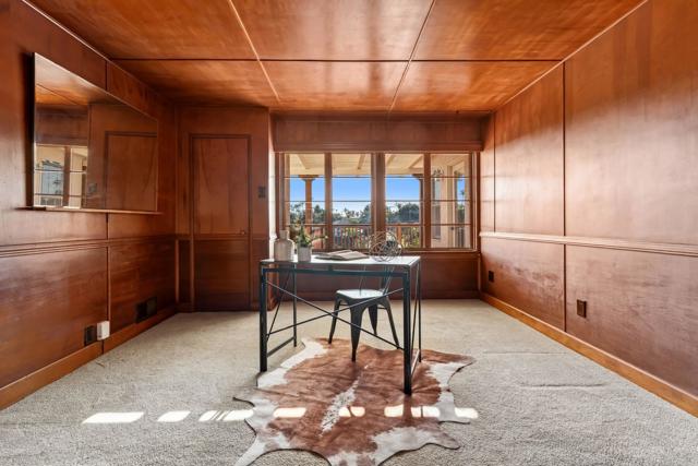 5038 Hastings Road, San Diego CA: https://media.crmls.org/mediaz/12358ffb-79ef-49de-ae25-3f53c80c1b61.jpg