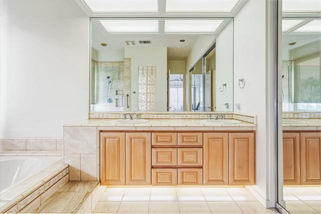 821 Deer Haven Circle, Palm Desert, CA 92211