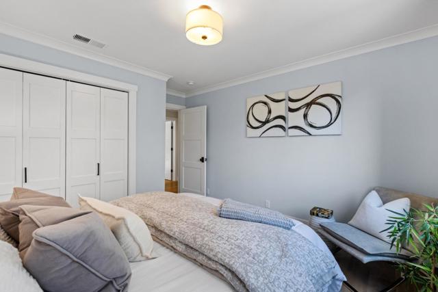 3729 Laurel Way, Redwood City CA: https://media.crmls.org/mediaz/1236ebfc-f54b-457d-8206-73cd4ff510a9.jpg