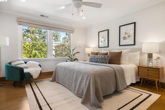 Image 30 of 41 For 3208 Claremont Ave