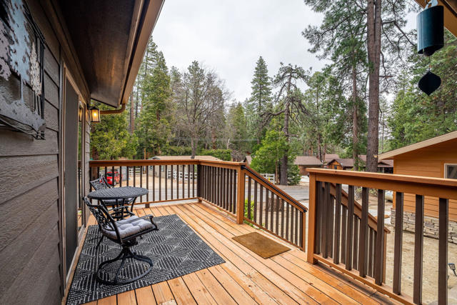 25169 Franklin Drive, Idyllwild CA: https://media.crmls.org/mediaz/1237a43b-2e1c-4f7f-88a0-5be18205961f.jpg
