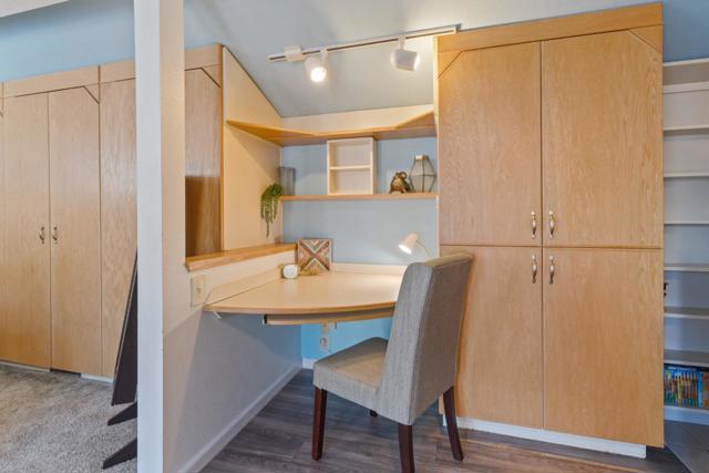 5367 Rosswood Lane, Redding CA: https://media.crmls.org/mediaz/1238cfab-aad3-4418-8c93-68f934d7503c.jpg