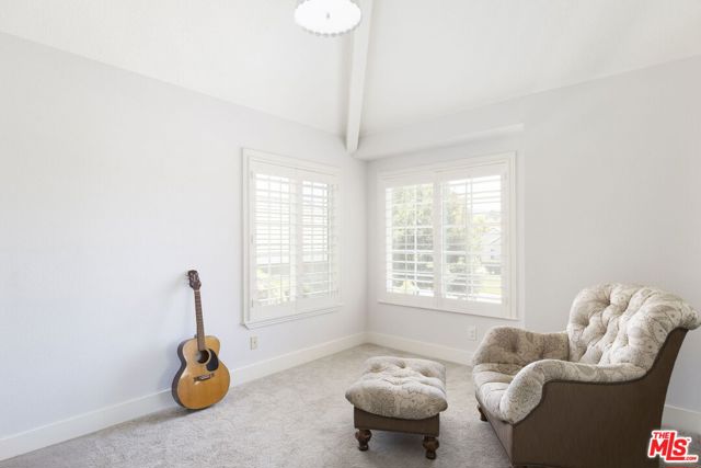 26430 Emerald Dove Drive, Valencia CA: https://media.crmls.org/mediaz/1238da77-67a0-4ac4-875b-46050f9c317a.jpg