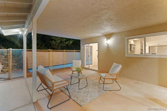 6221 BRYNWOOD COURT, San Diego CA: https://media.crmls.org/mediaz/1239a495-c630-4e43-a016-372d36779084.jpg