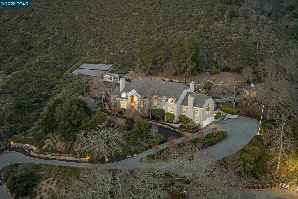 2420 Diablo Lakes Ln