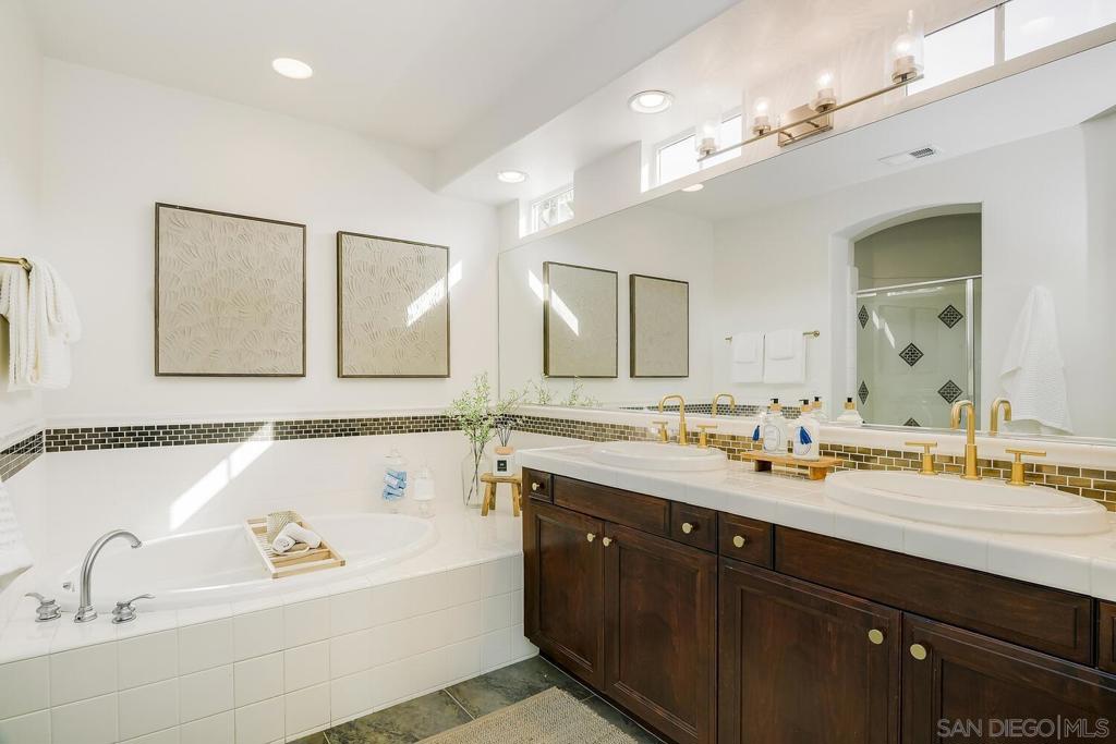 409 Cedros Ave - photo 18