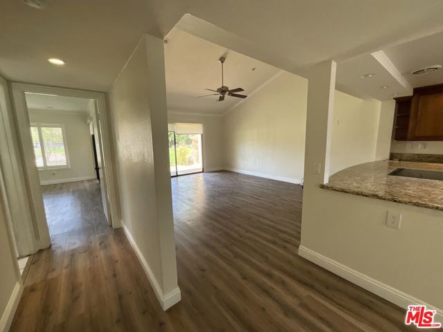 40588 Pebble Beach Circle, Palm Desert CA: https://media.crmls.org/mediaz/123d605c-9a90-406e-8c73-a7c5b092a311.jpg