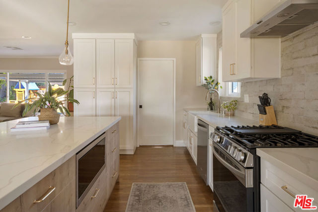 11855 Tiara Street photo 7