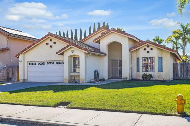 Detail Gallery Image 1 of 1 For 4559 Coronado Dr, Oceanside,  CA 92057 - 3 Beds | 2 Baths