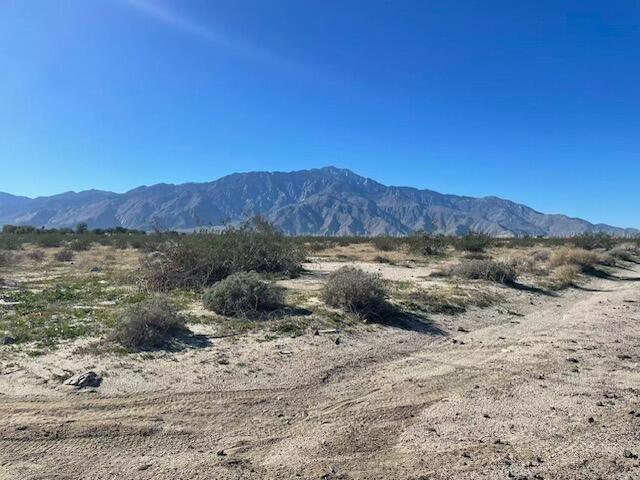 0 Arnold Ave Avenue, Desert Hot Springs CA: https://media.crmls.org/mediaz/123dca65-1802-43f3-8e2d-f75e9516d732.jpg