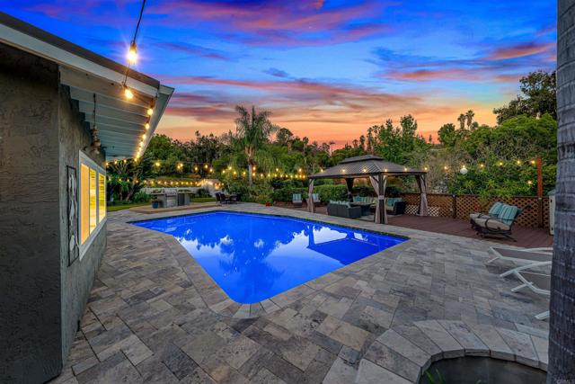 Detail Gallery Image 23 of 33 For 4711 Lorena Pl, El Cajon,  CA 92020 - 4 Beds | 3 Baths