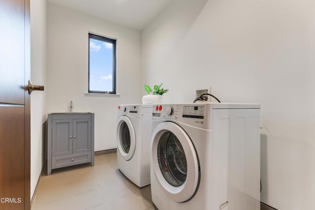 Detail Gallery Image 65 of 69 For 12480 Viewcrest Rd, Los Angeles,  CA 91604 - 5 Beds | 7 Baths