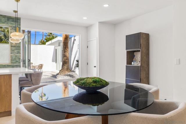 252 E Ocotillo Ave., Palm Springs CA: https://media.crmls.org/mediaz/123eb8e4-425d-4005-82f7-e126ea017b46.jpg