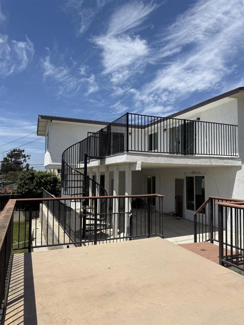 3007 Shelby Dr, National City CA: https://media.crmls.org/mediaz/123f4359-1b7d-4f4b-b405-f3bb1ae63fe0.jpg