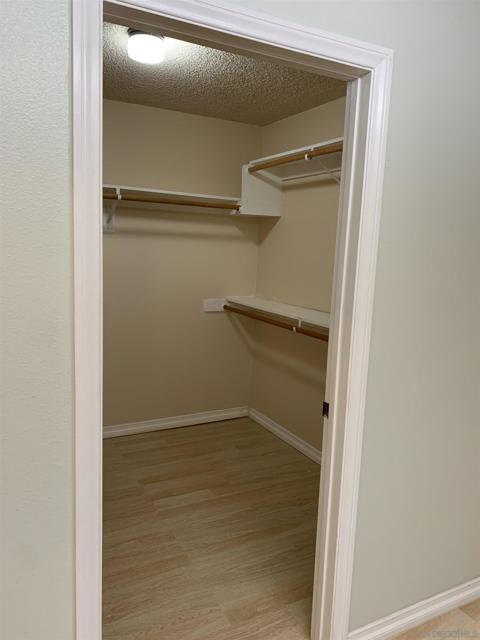 9109 Huntley Road, Fallbrook CA: https://media.crmls.org/mediaz/123fa325-ed5e-4019-99ee-53e3eb394534.jpg