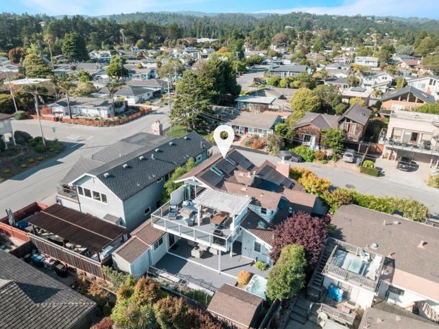 129 Santa Cruz Avenue, Aptos CA: https://media.crmls.org/mediaz/124031eb-f748-4eae-bbfd-ee4f09969db3.jpg