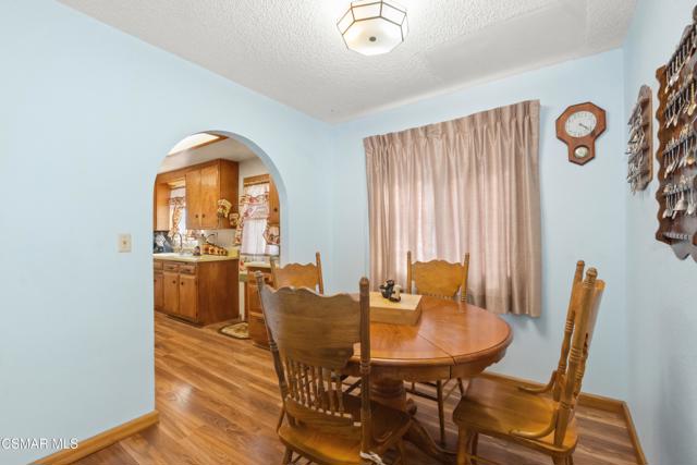 1137 Los Serenos Drive, Fillmore CA: https://media.crmls.org/mediaz/1240aa5b-7553-4d6c-946e-f840bd9cab5b.jpg