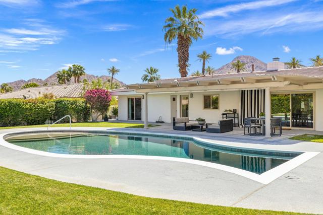 75322 Desert Park Drive, Indian Wells CA: https://media.crmls.org/mediaz/12414132-917e-43ae-a8c2-a138fcef4a19.jpg