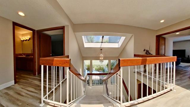 2618 Unicornio Street, Carlsbad CA: https://media.crmls.org/mediaz/1241465c-506b-41d3-8dde-a2f54522854f.jpg