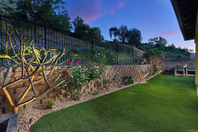 Detail Gallery Image 28 of 37 For 219 Flores Ln, Vista,  CA 92083 - 4 Beds | 2/1 Baths