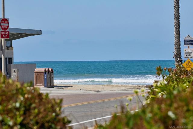 999 N Pacific St, Oceanside CA: https://media.crmls.org/mediaz/12438bef-d0ee-46ae-a5eb-45ed2ee8b722.jpg