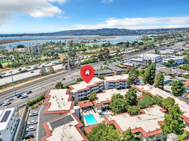 4245 Asher St, San Diego CA: https://media.crmls.org/mediaz/1243cb3b-c4cf-42e2-8251-1647a6194921.jpg