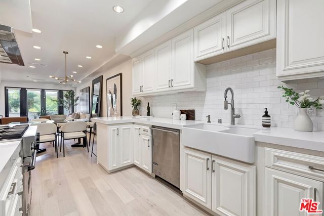 2 Bed Home for Sale in Los Angeles, California