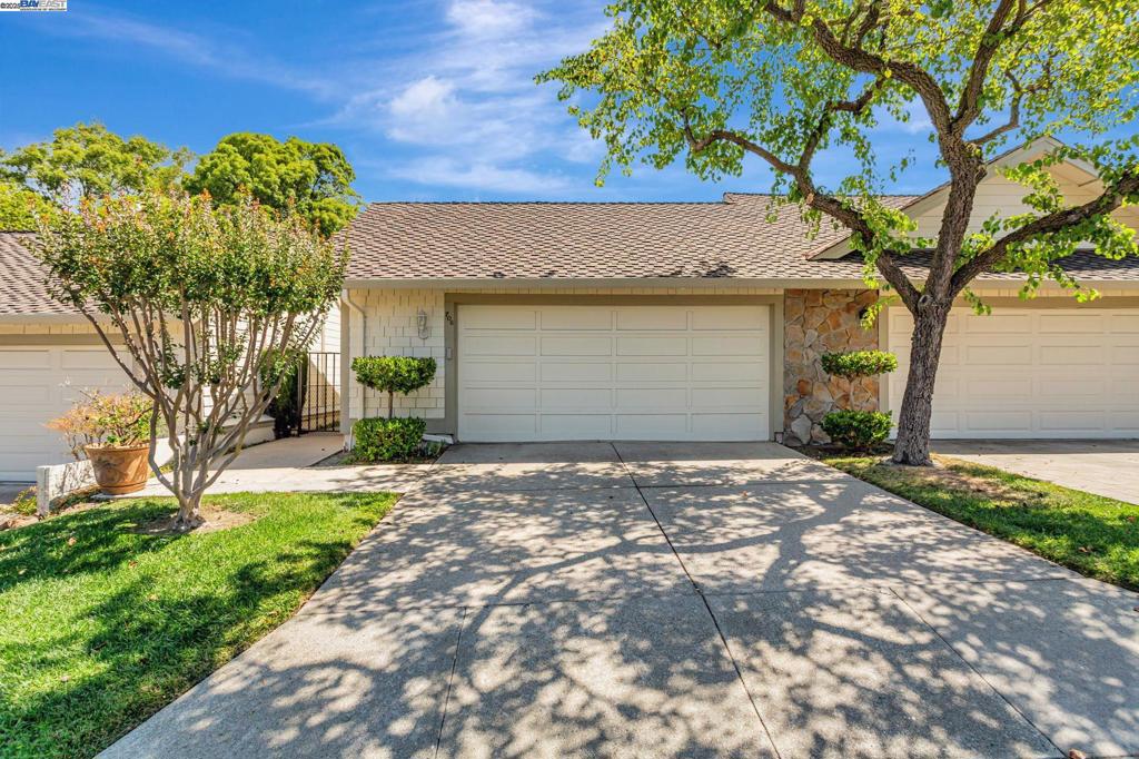706 Glen Eagle Ct