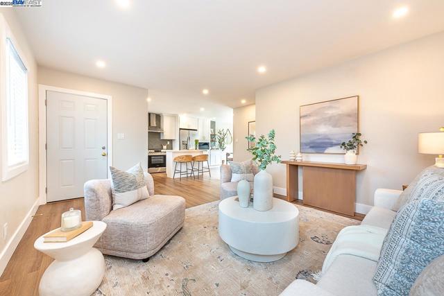 41327 Erma Ave, Fremont CA: https://media.crmls.org/mediaz/1246369f-f93a-478e-9aaf-8577278e1fe6.jpg