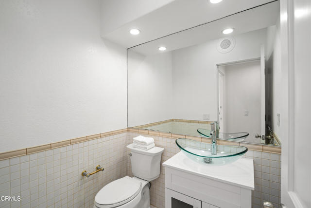 Detail Gallery Image 28 of 49 For 5143 Breakwater Way, Oxnard,  CA 93035 - 3 Beds | 2/1 Baths