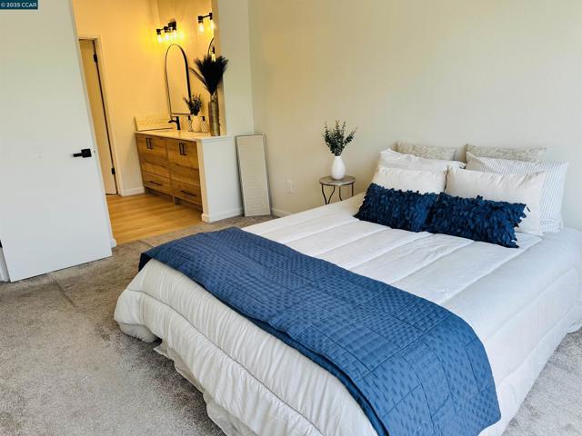 613 Devonwood, Hercules CA: https://media.crmls.org/mediaz/1247fdf2-2117-41bc-b029-dbd79249d011.jpg