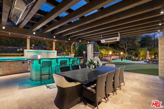 2855 Oak Knoll Drive, Diamond Bar CA: https://media.crmls.org/mediaz/12484988-2b88-432d-806d-5a0d1accc0d1.jpg