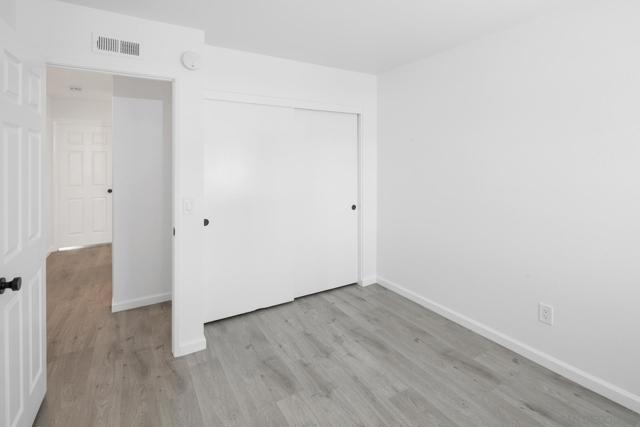 Image 22 of 34 For 6896 Peachtree Rd