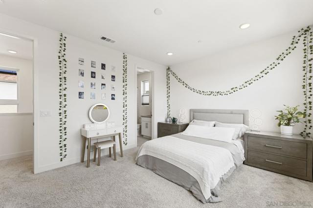 6513 Fischer Way, San Diego CA: https://media.crmls.org/mediaz/1249a817-dd3d-4cd1-8d6d-1e811348388c.jpg