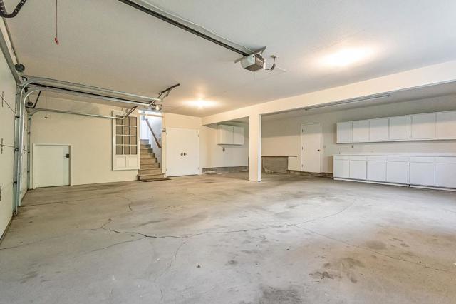 800 26th Avenue, San Mateo CA: https://media.crmls.org/mediaz/1249b619-88c9-4bbc-9ba0-557e672b71b6.jpg