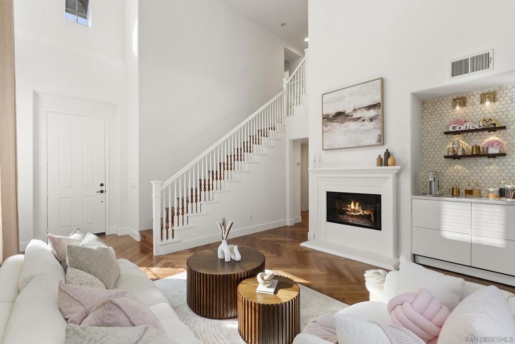 1719 Thorley Way - photo 6