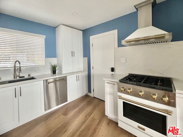 17728 Porto Marina Way, Pacific Palisades CA: https://media.crmls.org/mediaz/124abc61-0b65-4838-bfb6-3f684e013e01.jpg
