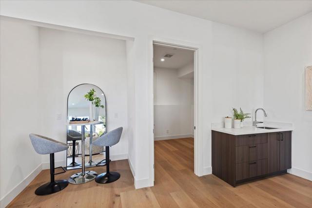 61 HILLTOP Drive, San Carlos CA: https://media.crmls.org/mediaz/124b04e0-c4d3-46ac-9356-d905ed69f932.jpg