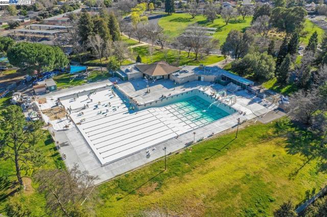 1416 Julia Ln, Concord CA: https://media.crmls.org/mediaz/124ca0c4-f103-4991-a691-68cc45717687.jpg
