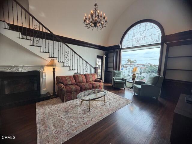 Detail Gallery Image 5 of 17 For 419 Brakey Rd, Ventura,  CA 93001 - 3 Beds | 3 Baths