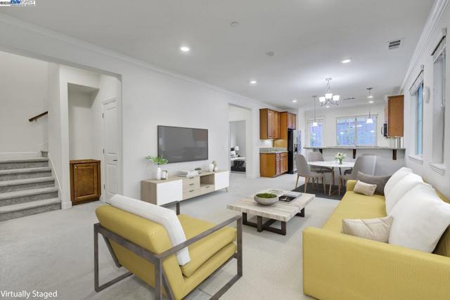 41538 Casabella Cmn, Fremont CA: https://media.crmls.org/mediaz/124ccea3-696b-4465-969e-492bac0cf41e.jpg
