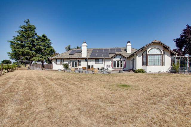160 Tevis Trail, Hollister CA: https://media.crmls.org/mediaz/124d63cf-6fec-4a20-8d45-63d538adb226.jpg