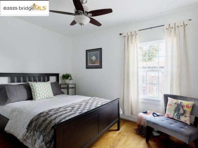 6432 Sunnymere, Oakland CA: https://media.crmls.org/mediaz/124d739f-8dc4-49bc-8167-75577e4f6ddd.jpg