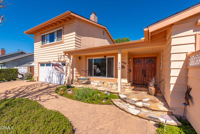 Detail Gallery Image 2 of 38 For 271 Calle Higuera, Camarillo,  CA 93010 - 6 Beds | 3 Baths