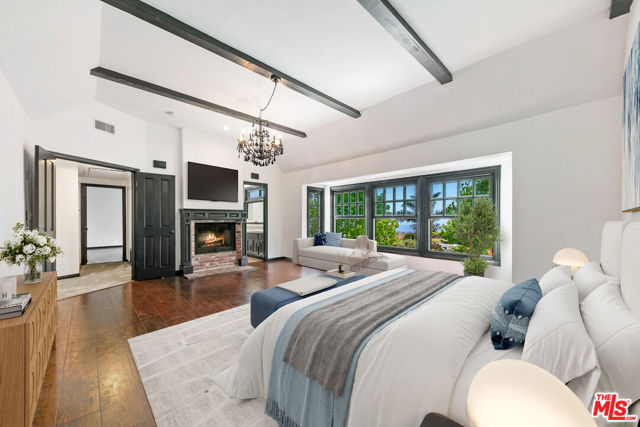 29528 Harvester Road, Malibu CA: https://media.crmls.org/mediaz/124e0757-5e91-4bd0-bb52-1a9110bc016d.jpg