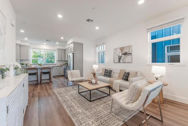 Image 5 of 34 For 975 41st Street 135