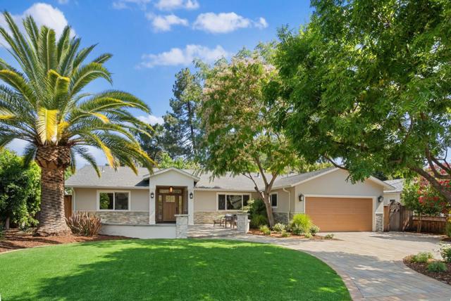 1271 Petersen Court, Los Altos CA: https://media.crmls.org/mediaz/124ebfce-6518-4946-a237-2a1f52a90ea5.jpg