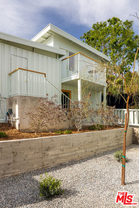 2052 Cerro Gordo Street, Los Angeles CA: https://media.crmls.org/mediaz/124f7883-f5f2-4fa8-a80e-dc0929820678.jpg